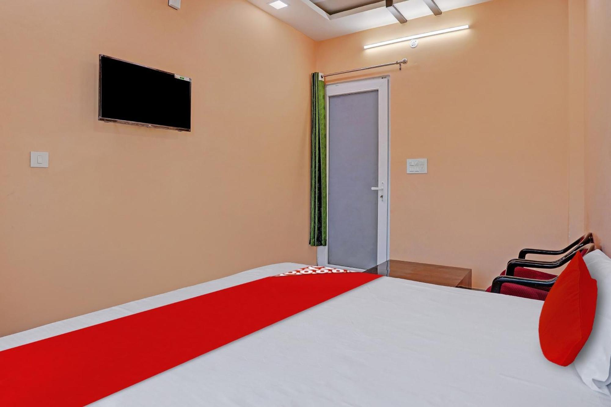 Hotel O Mb Garden & Resorts Lucknow Eksteriør billede